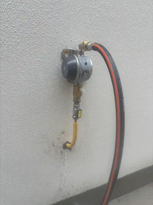 gas connection